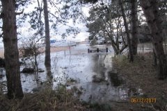 Lågen næsten dækket af vand